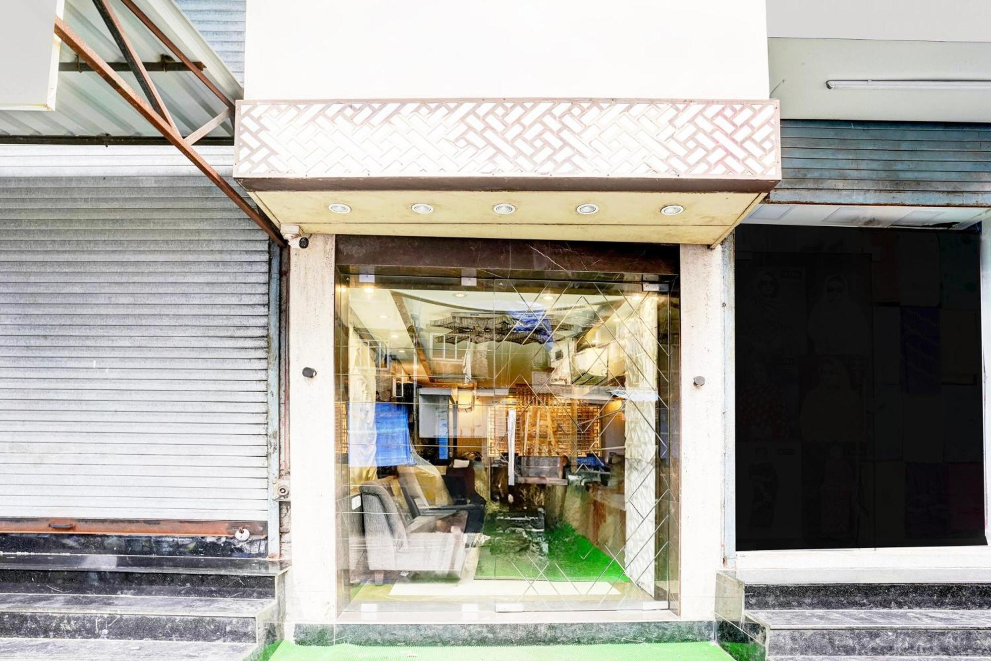 Oyo22683公园宫殿酒店 孟买 外观 照片